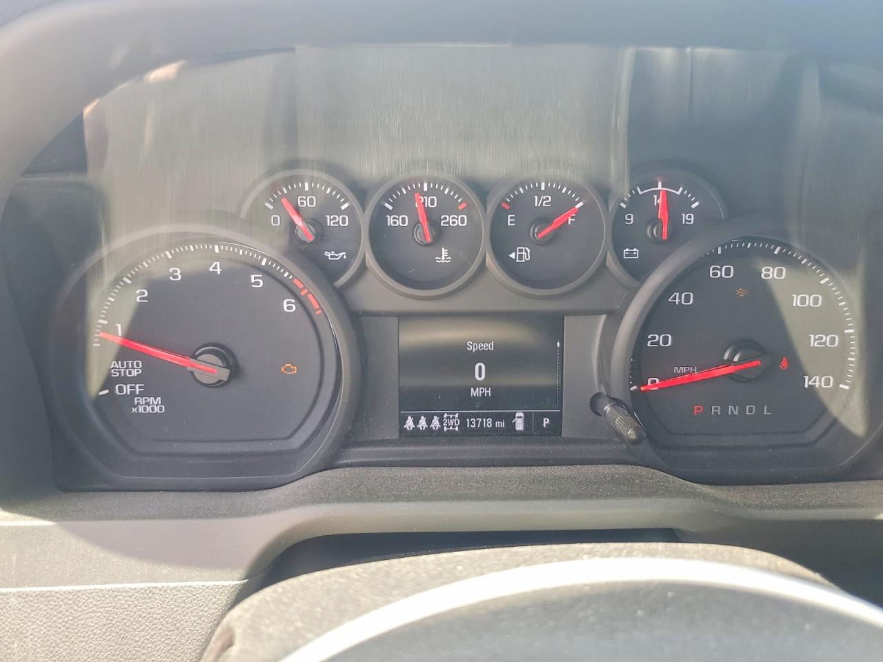 CHEVROLET SILVERADO 2025 — 10