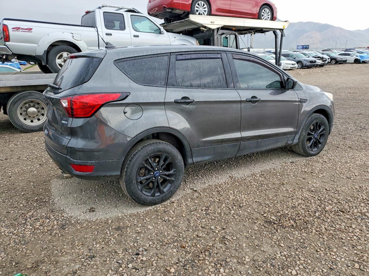 FORD ESCAPE 2019 — 4