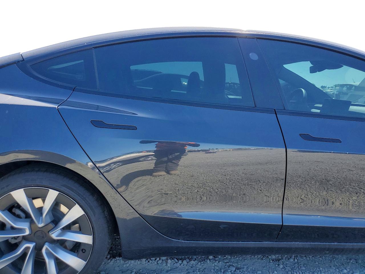 TESLA MODEL 3 2025 — 11