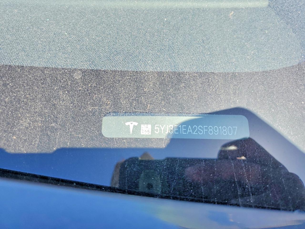 TESLA MODEL 3 2025 — 14
