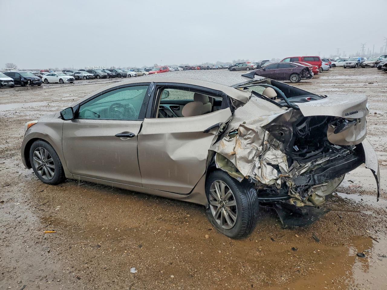 HYUNDAI ELANTRA 2016 — 3