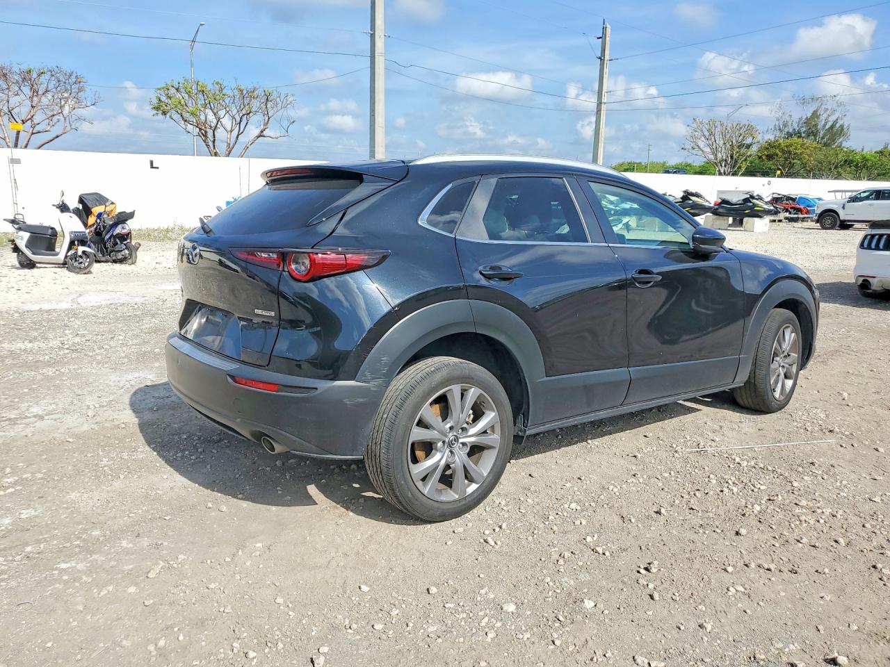 MAZDA CX-30 2024 — 4