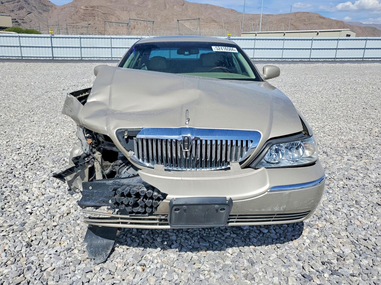 LINCOLN TOWN CAR 2006 — 6