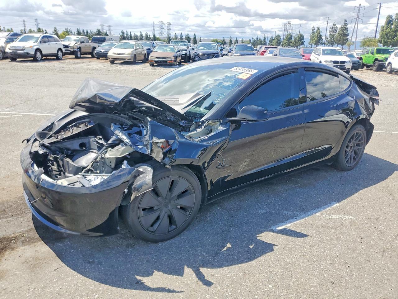 TESLA MODEL 3 2025 — 2