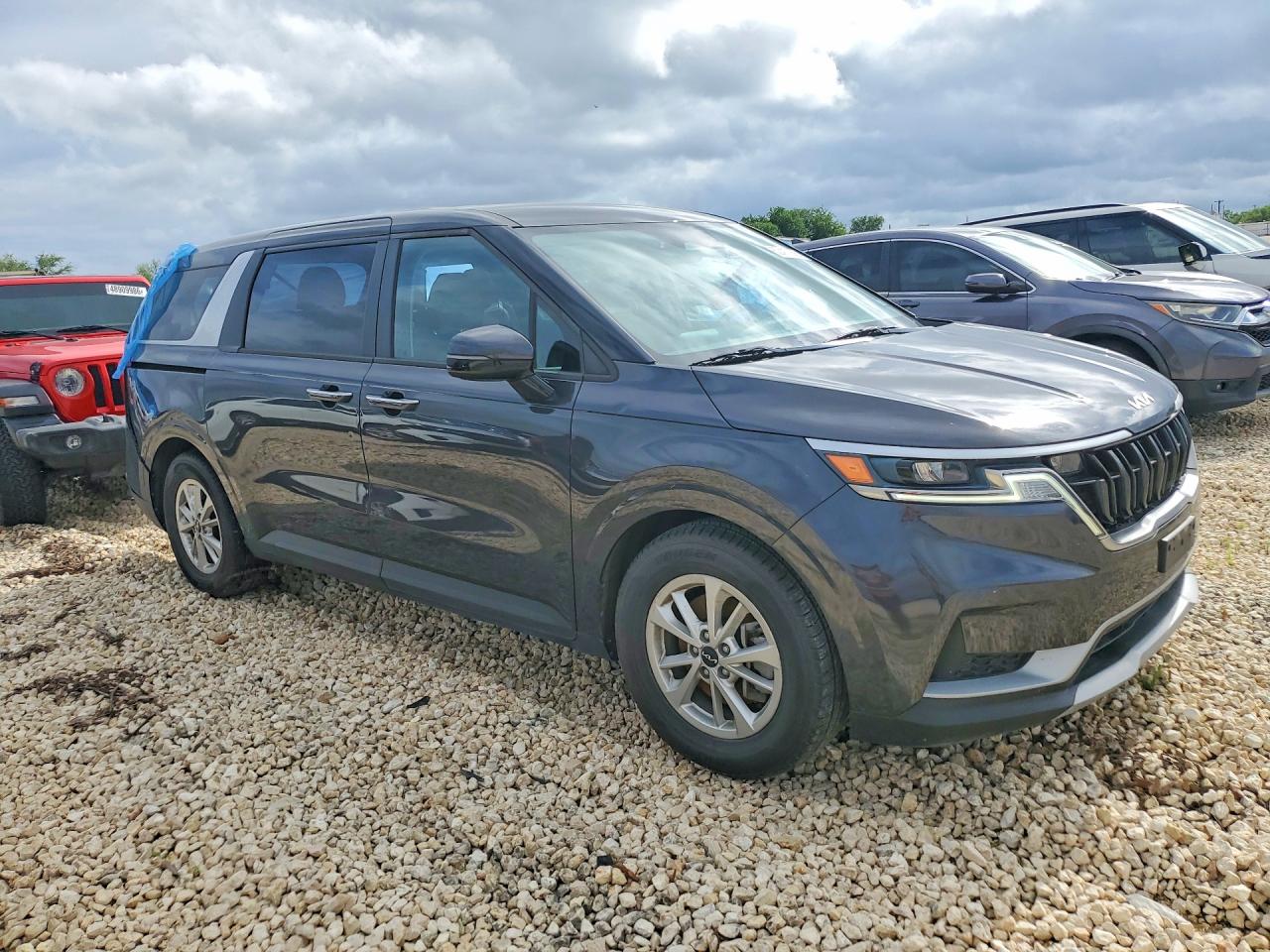 KIA CARNIVAL 2023 — 5