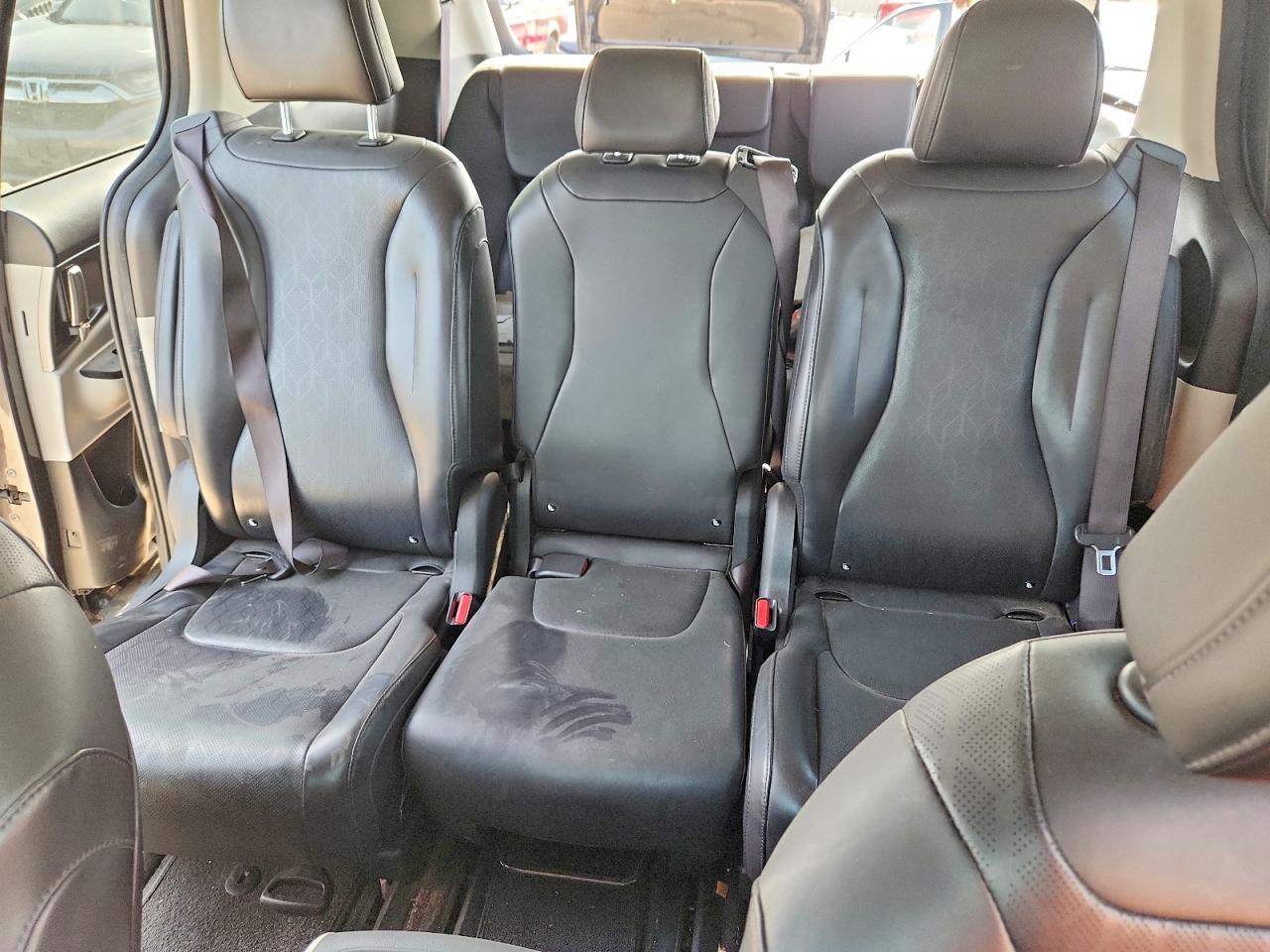 KIA CARNIVAL 2023 — 11