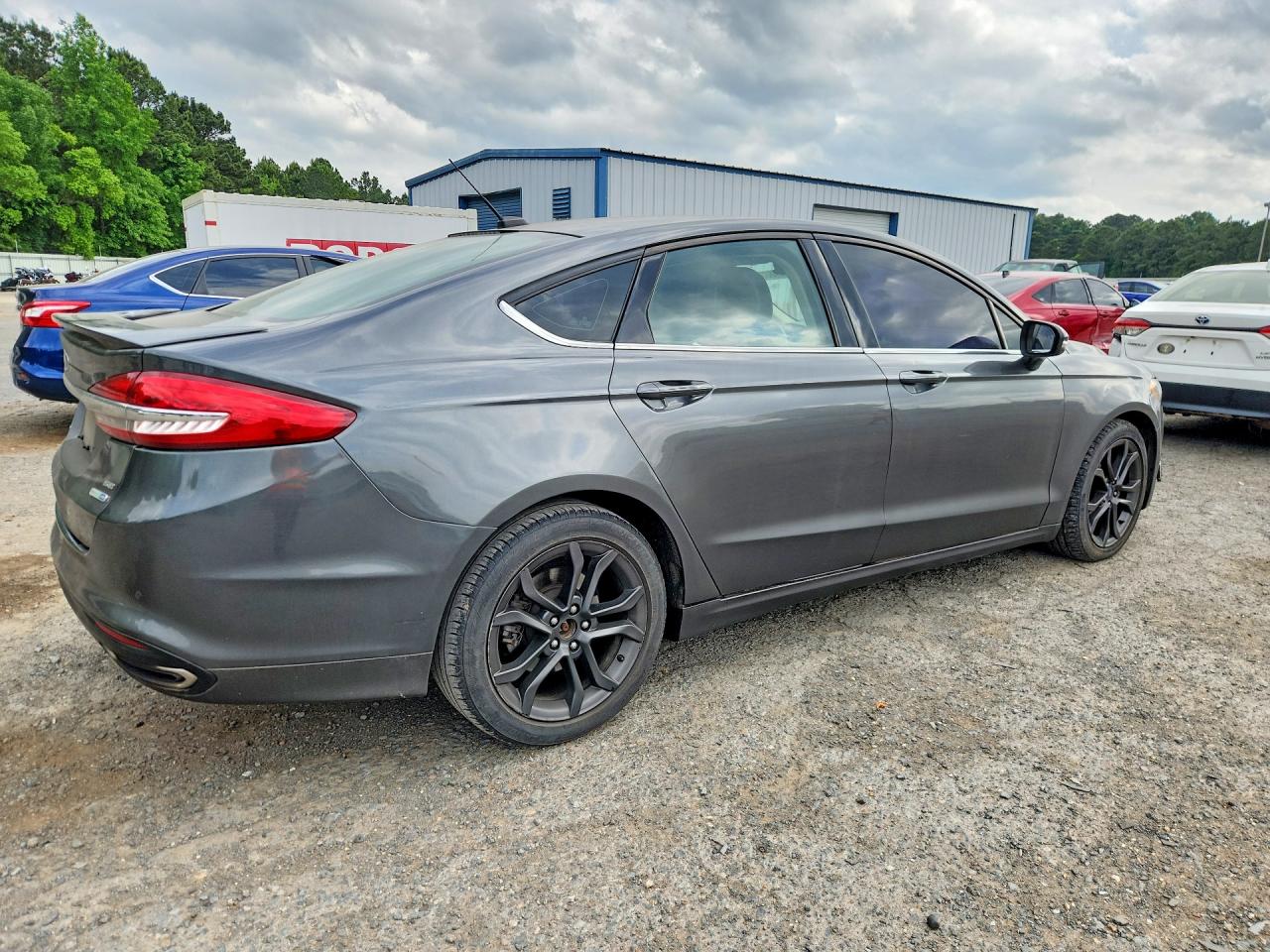 FORD FUSION 2018 — 4