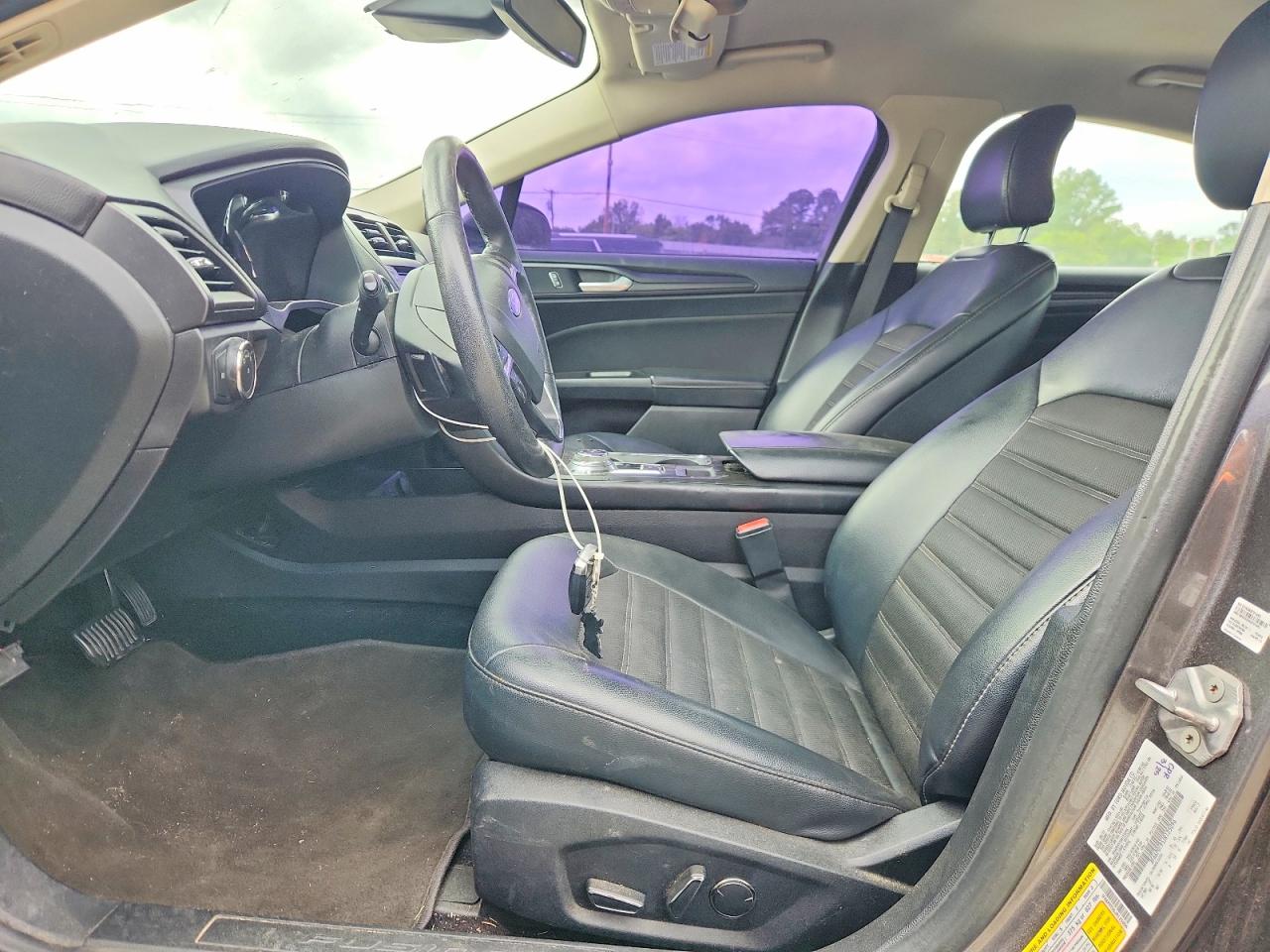 FORD FUSION 2018 — 8
