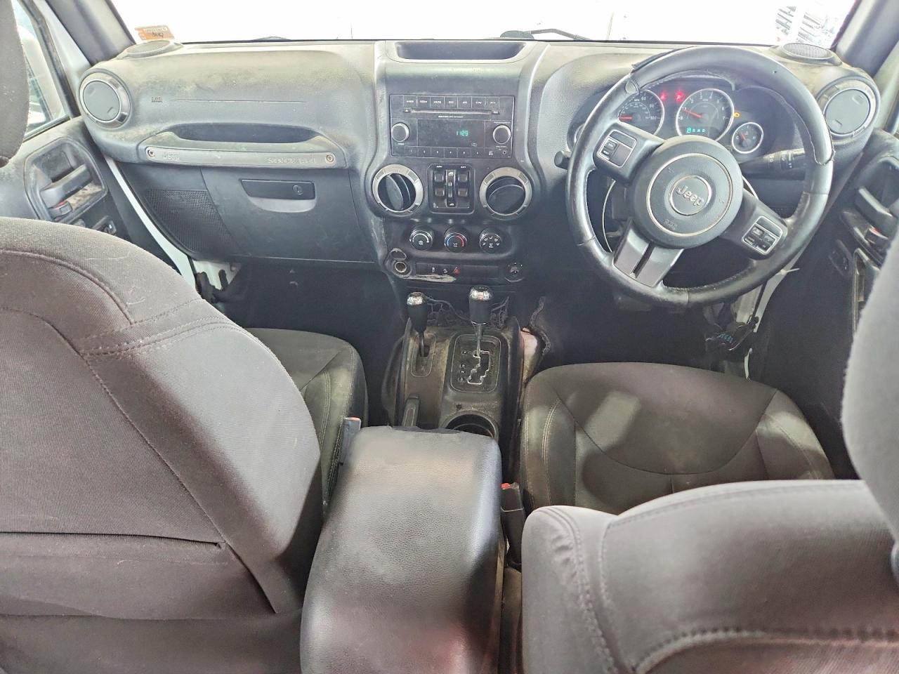 JEEP WRANGLER UNLIMITED 2016 — 9