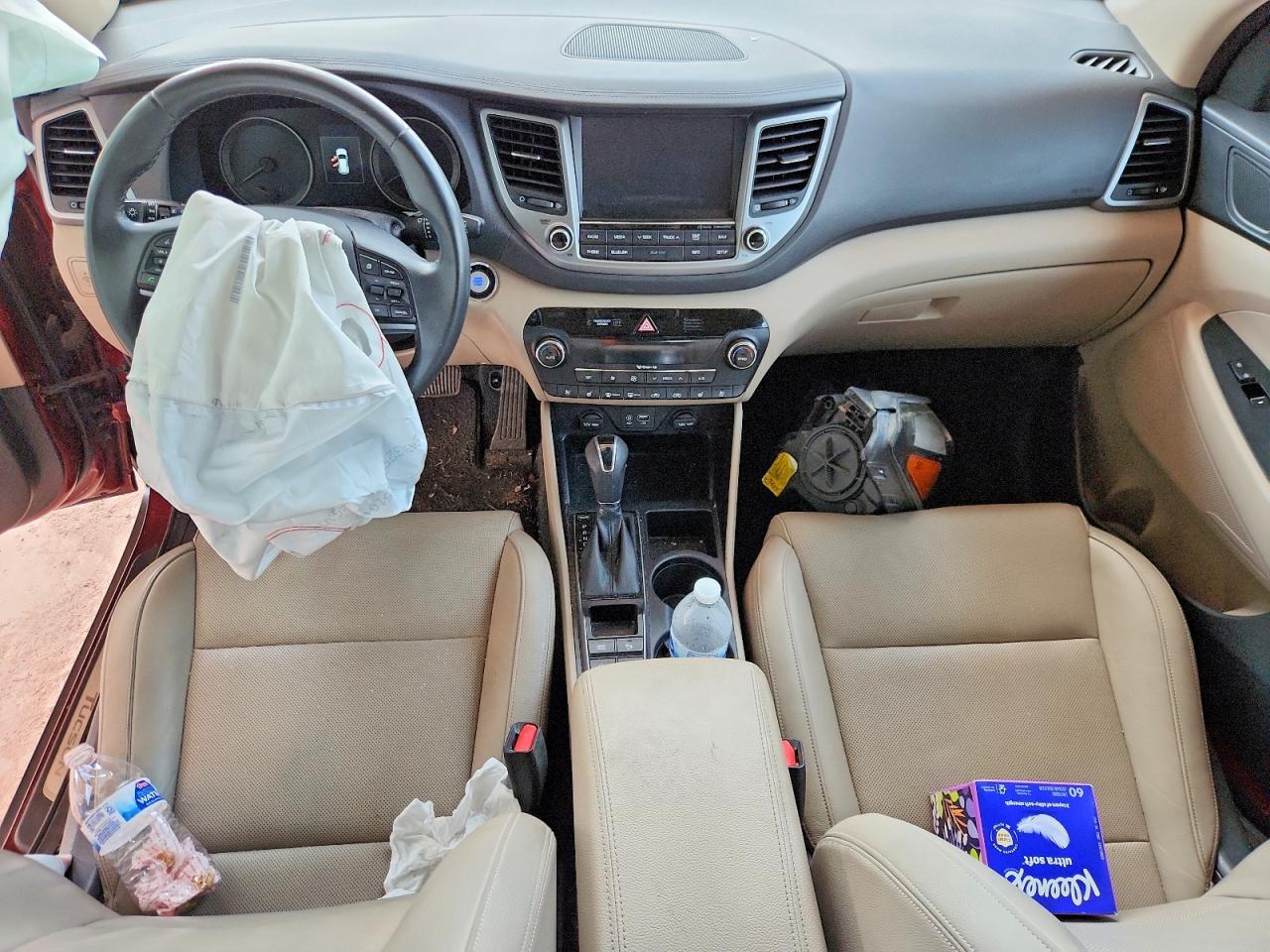 HYUNDAI TUCSON 2016 — 8