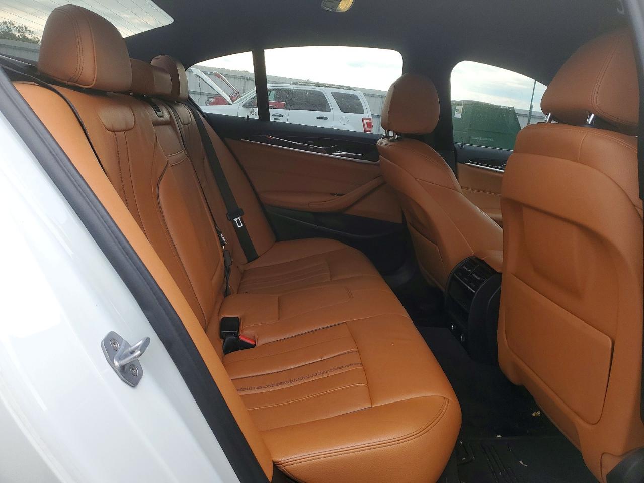 BMW 540 2019 — 11
