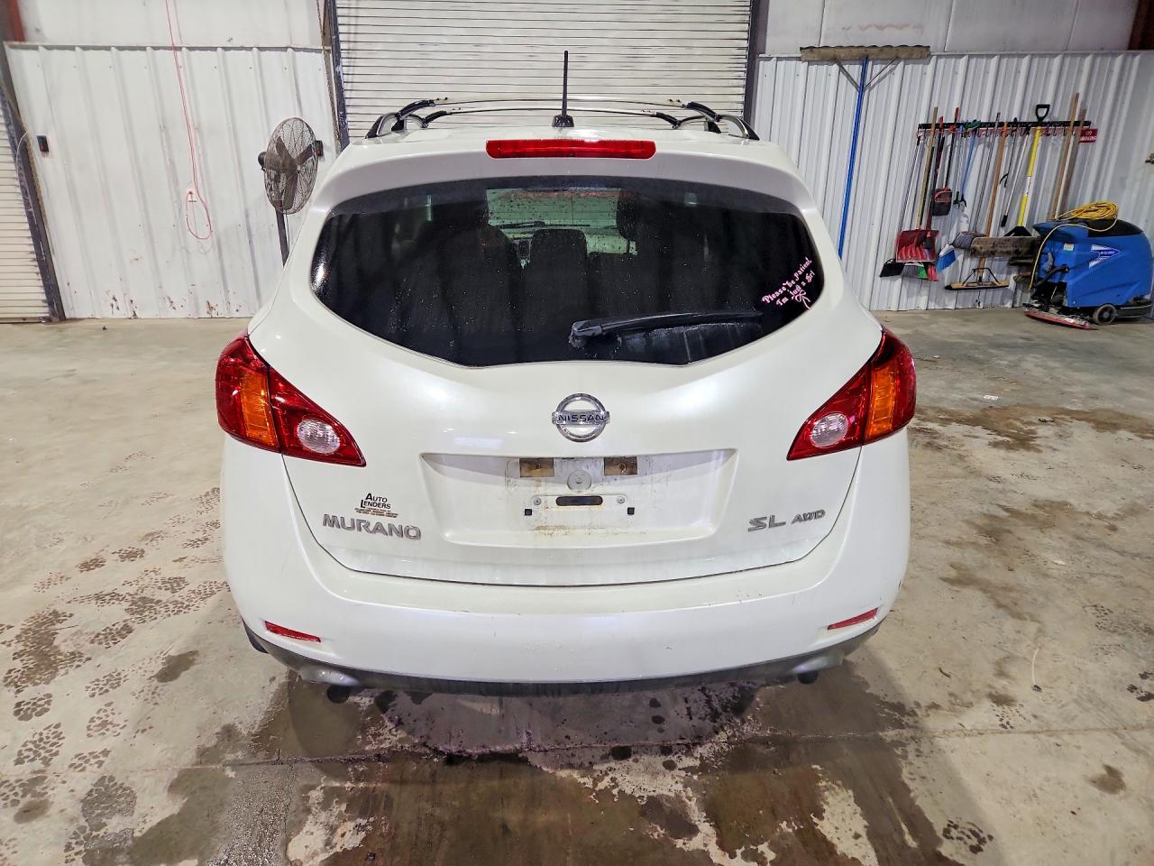 NISSAN MURANO 2010 — 7