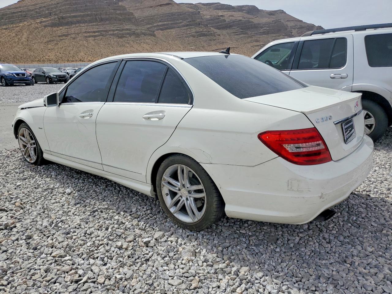 MERCEDES-BENZ C 2012 — 3