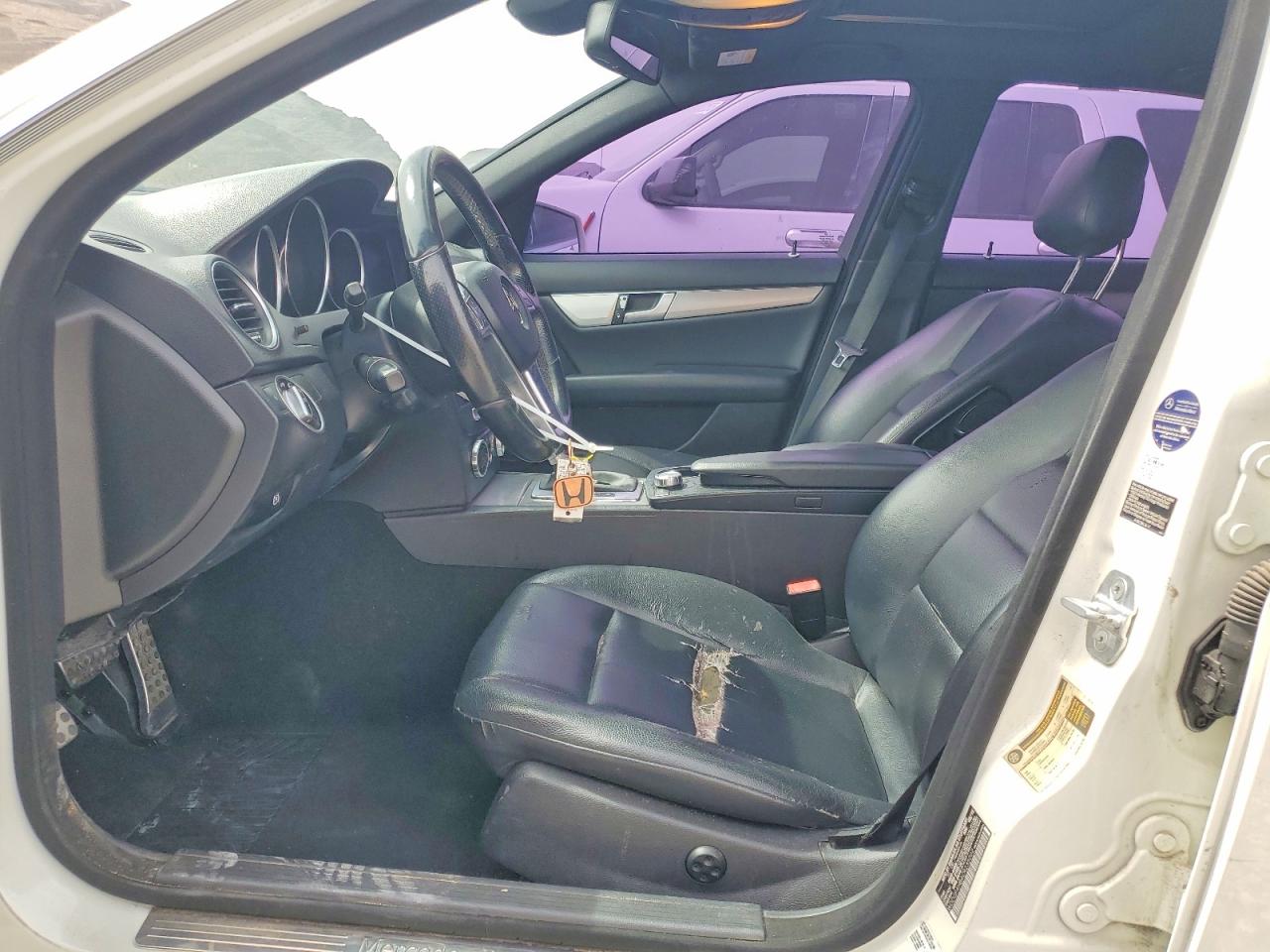 MERCEDES-BENZ C 2012 — 8