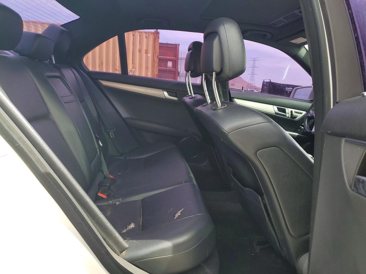 MERCEDES-BENZ C 2012 — 11