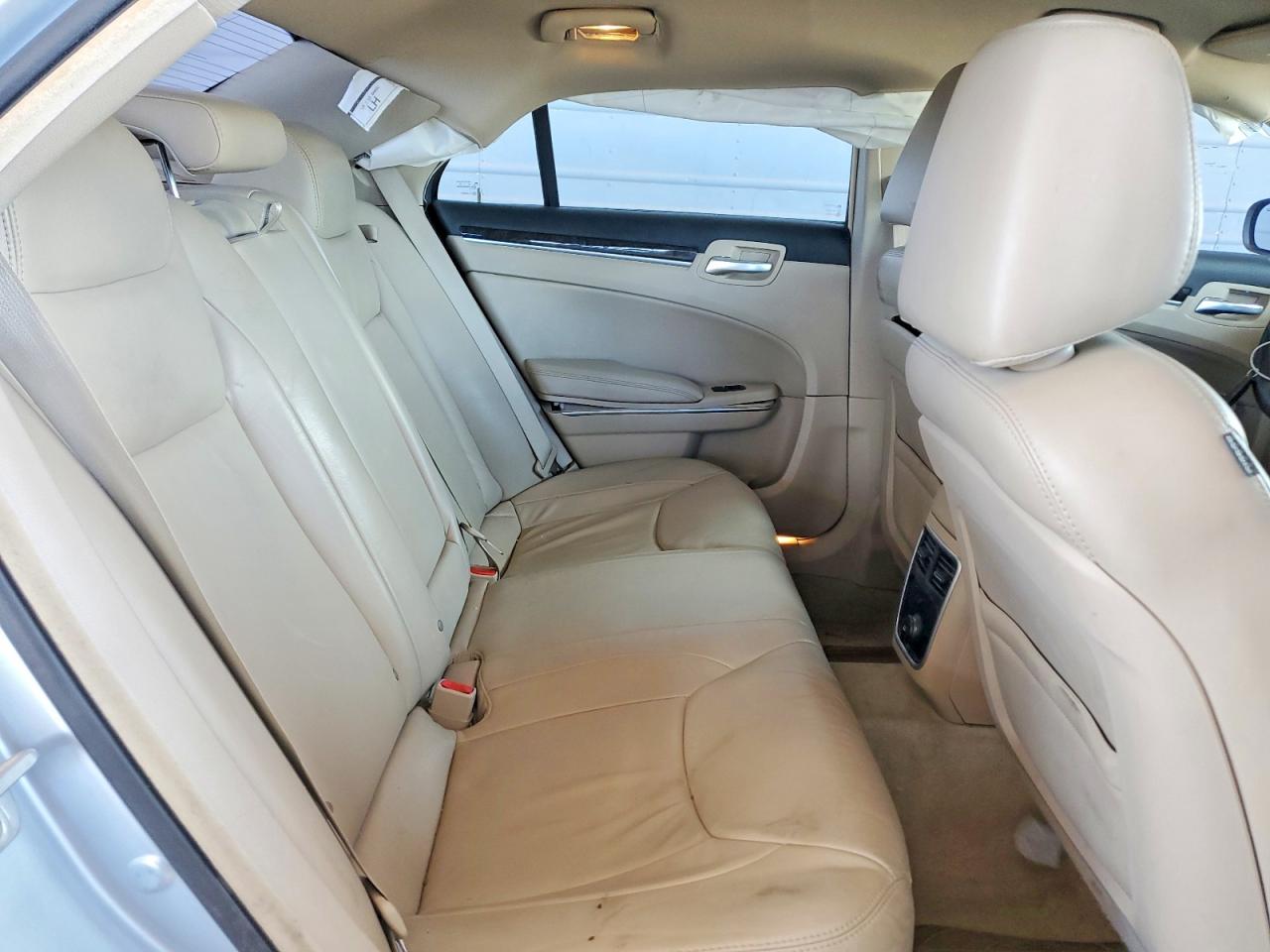 CHRYSLER 300 2013 — 11