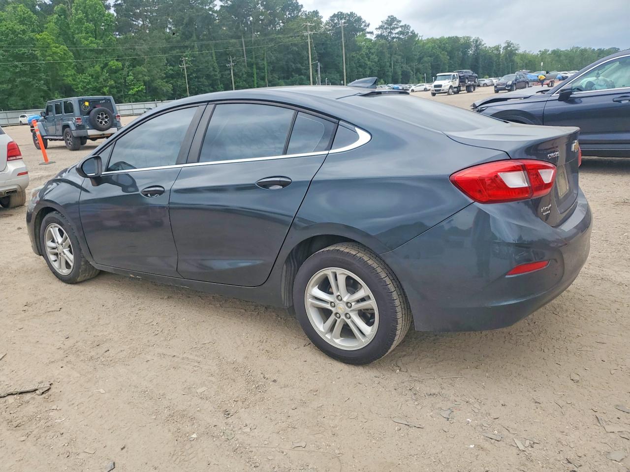 CHEVROLET CRUZE 2018 — 3