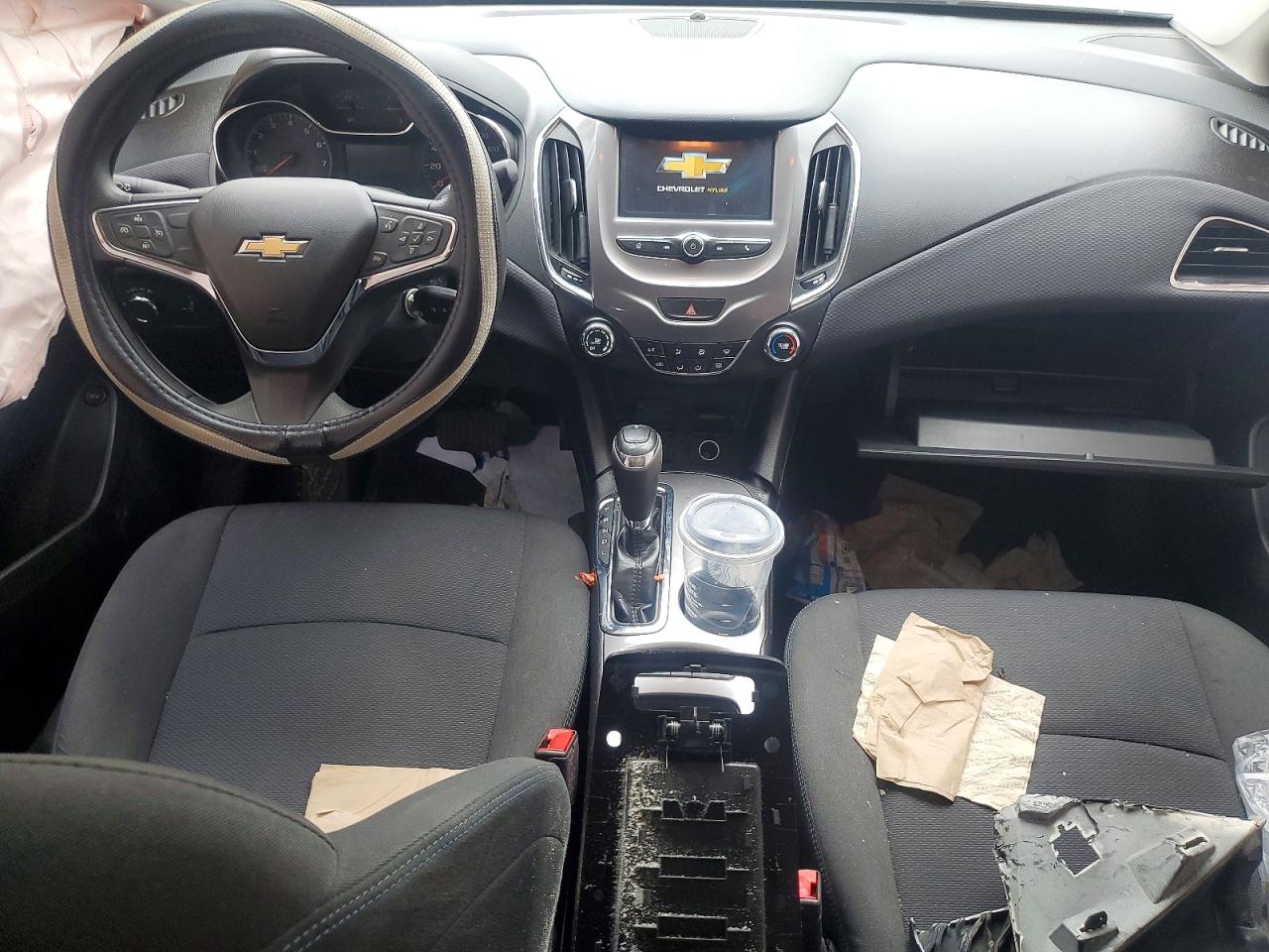 CHEVROLET CRUZE 2018 — 9