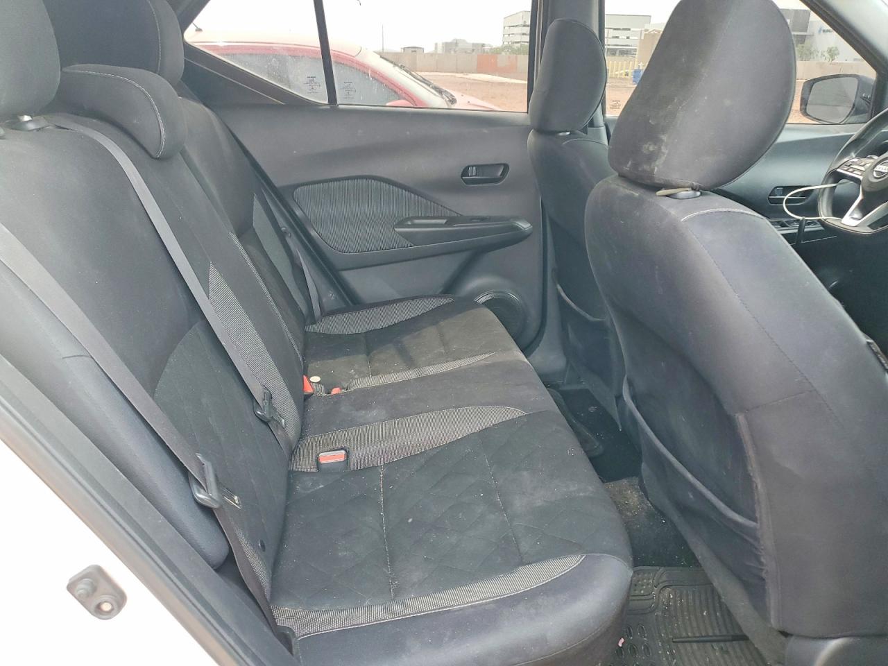NISSAN KICKS 2019 — 12