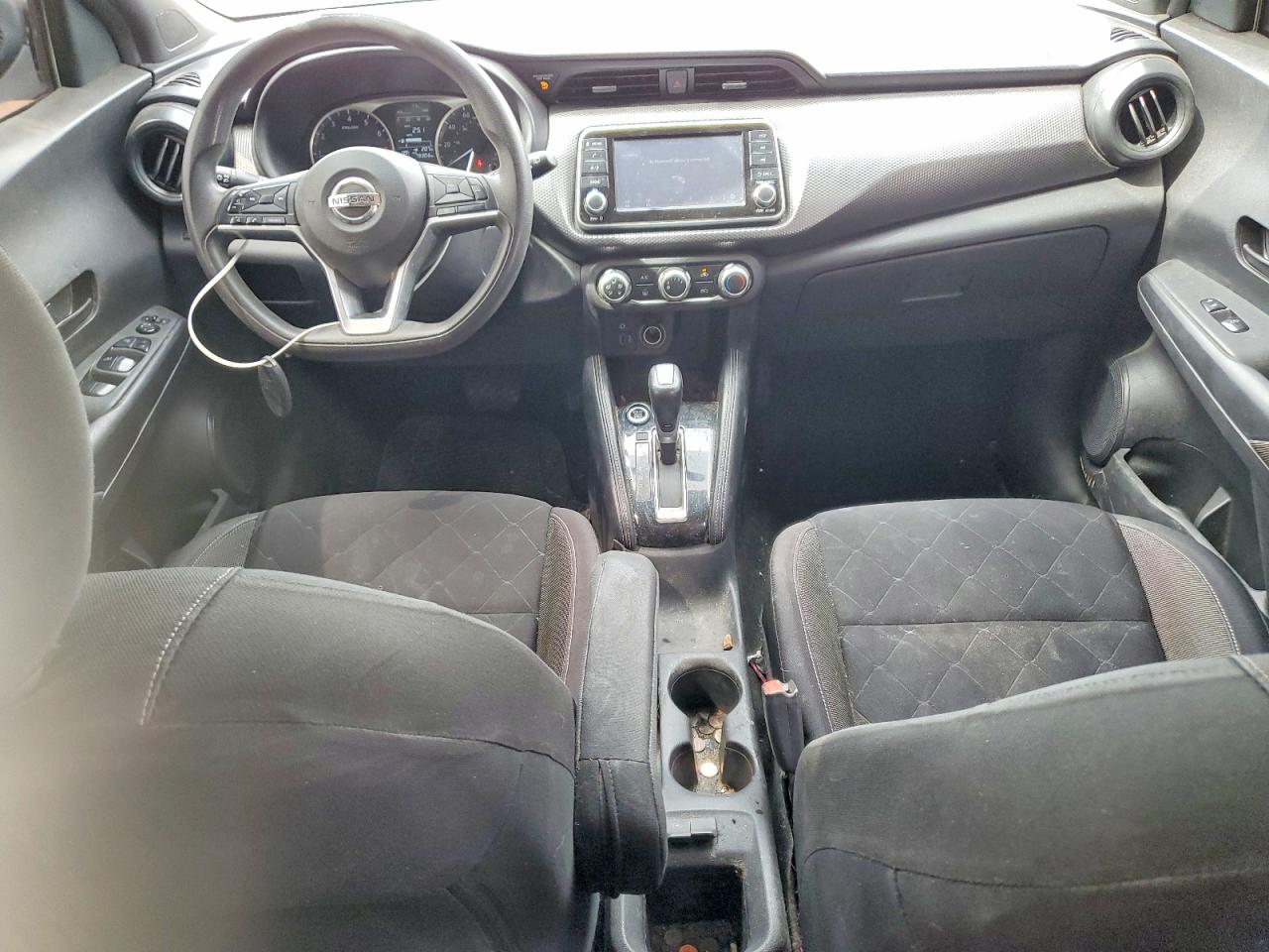 NISSAN KICKS 2019 — 9