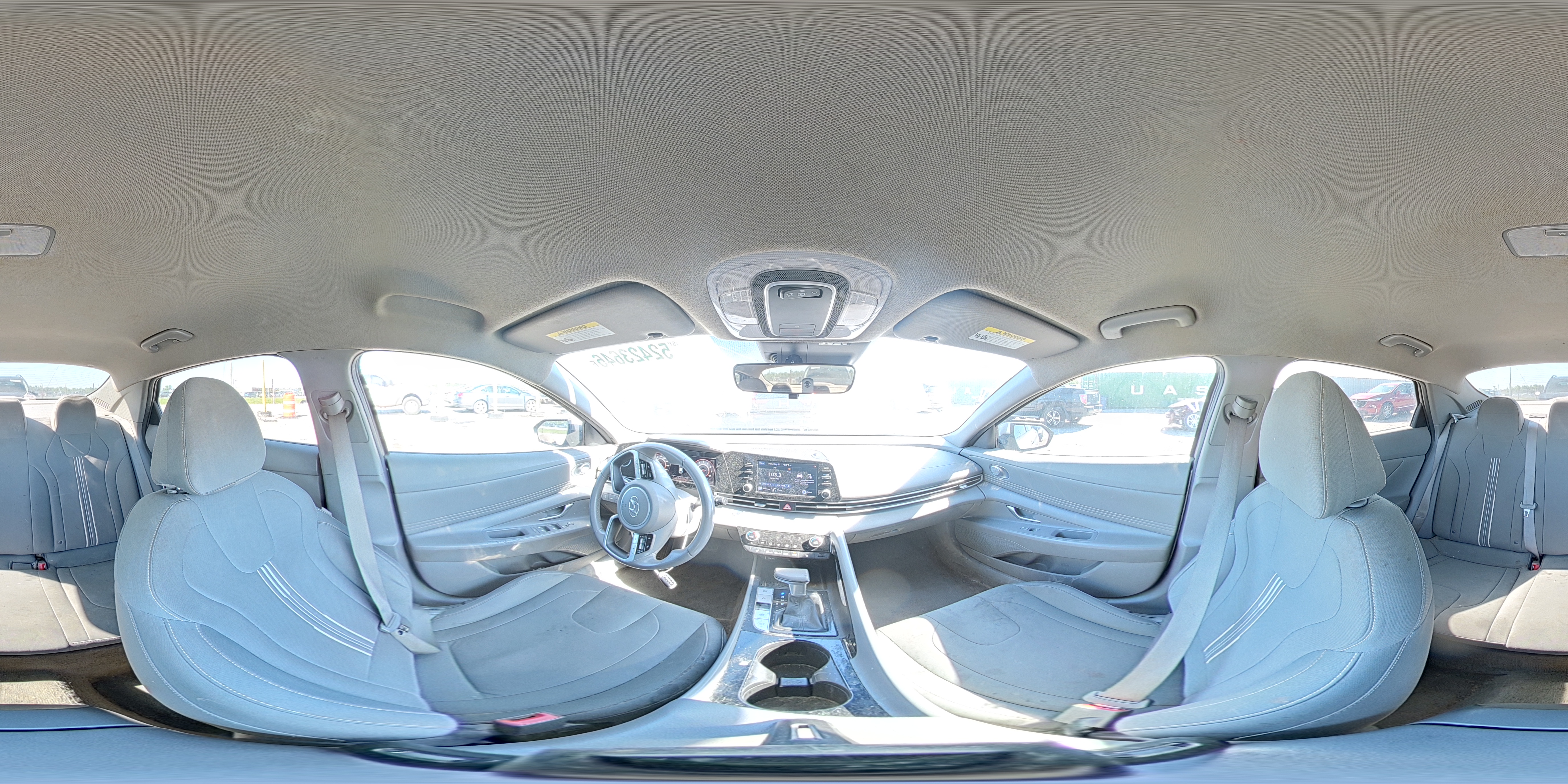 HYUNDAI ELANTRA 2022 — 14