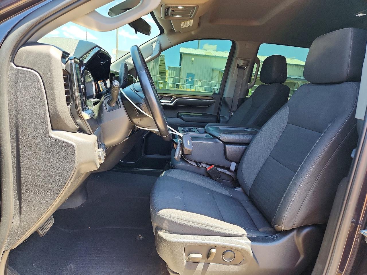 CHEVROLET SILVERADO 2022 — 8