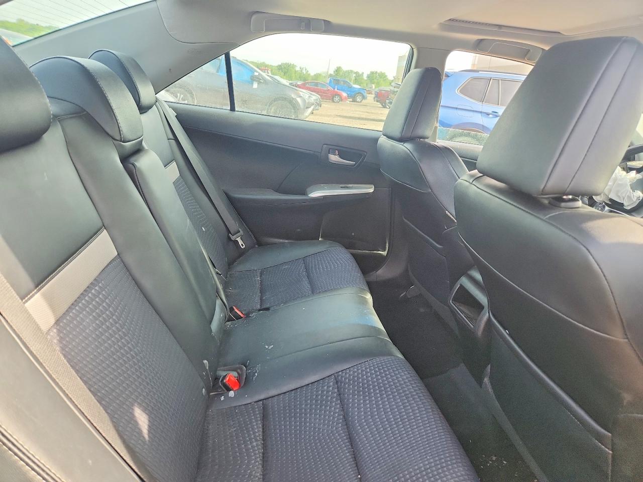 TOYOTA CAMRY 2012 — 11