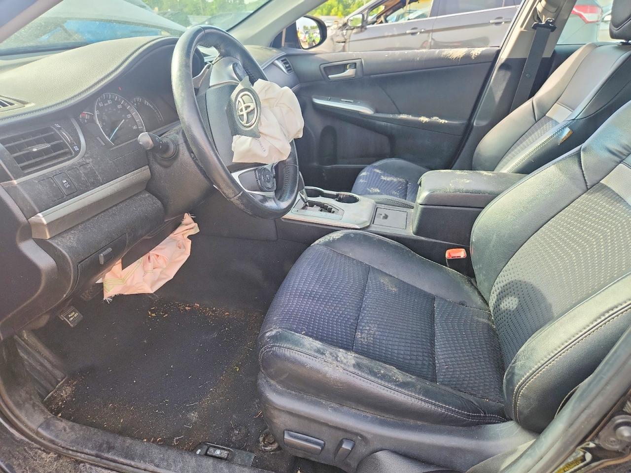 TOYOTA CAMRY 2012 — 8
