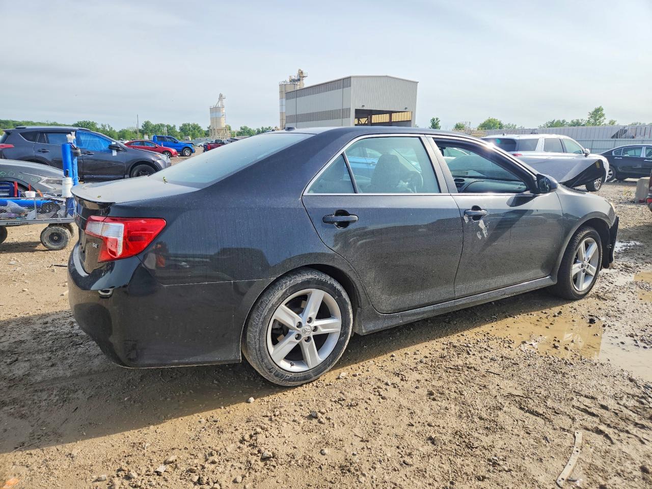 TOYOTA CAMRY 2012 — 4