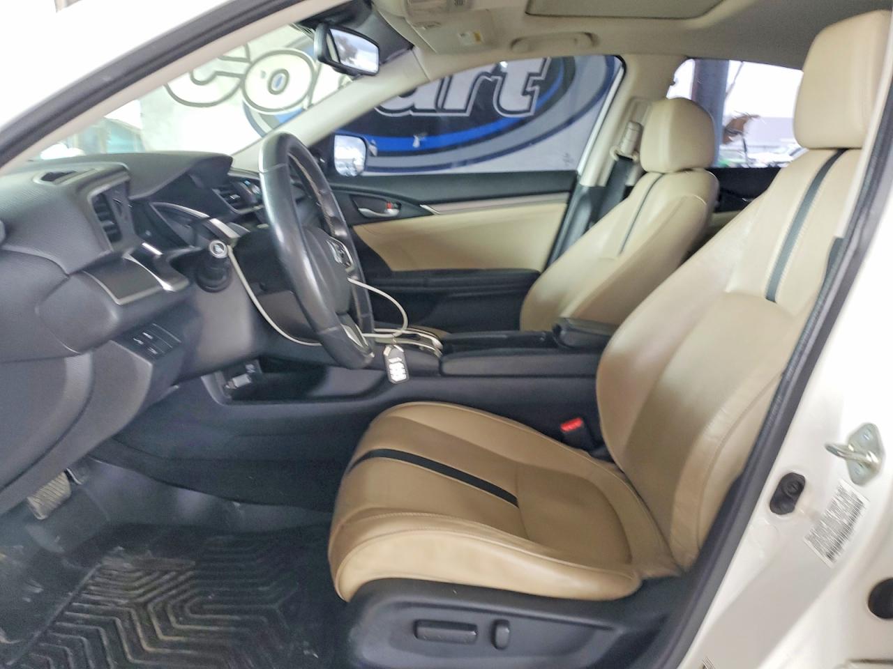 HONDA CIVIC 2017 — 8