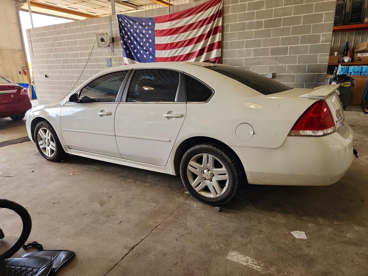 CHEVROLET IMPALA 2011 — 3