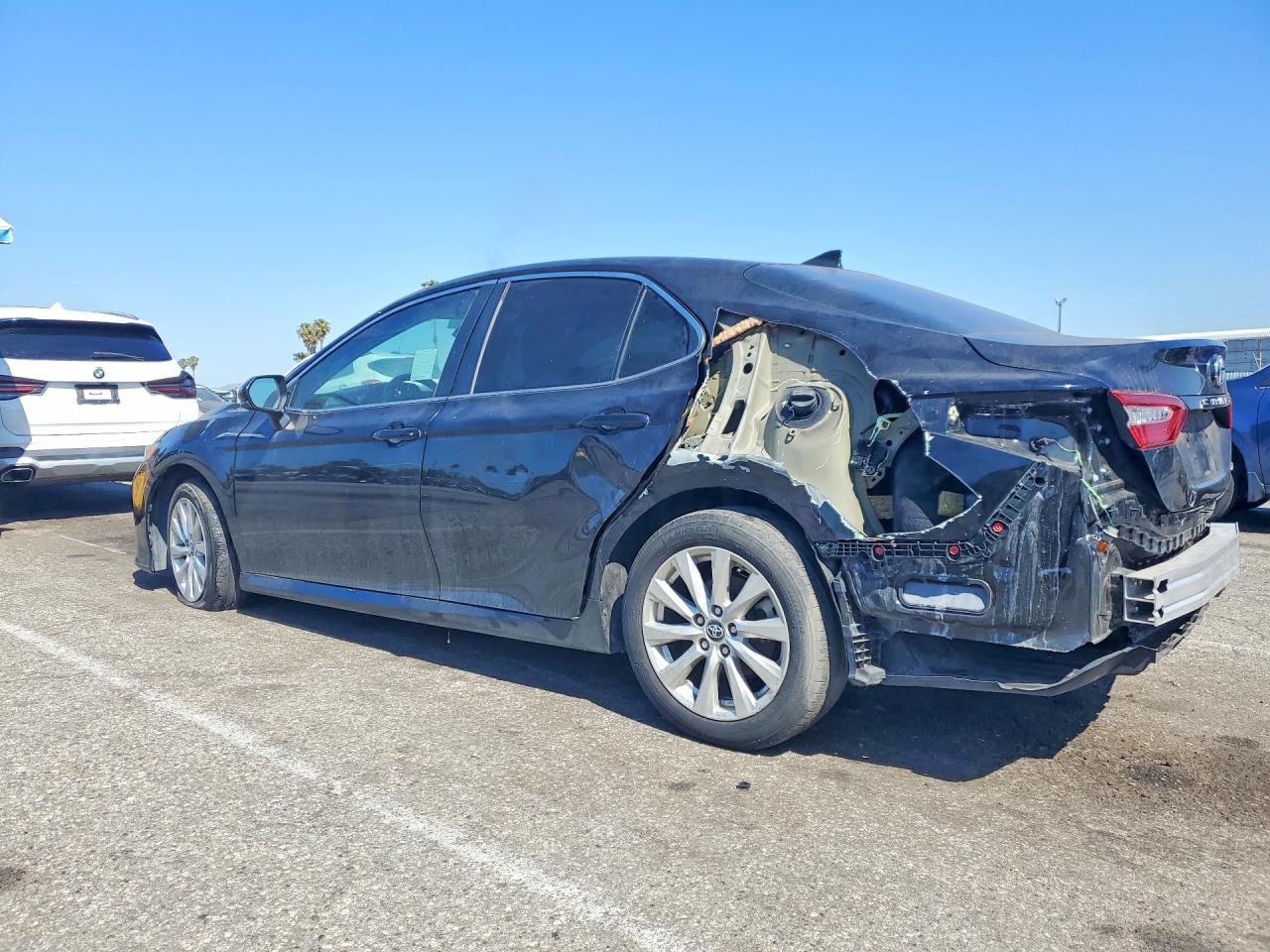 TOYOTA CAMRY 2019 — 3