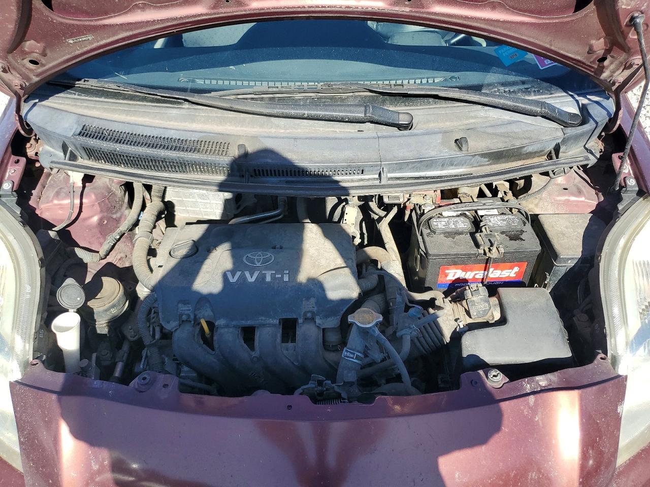TOYOTA YARIS 2010 — 12