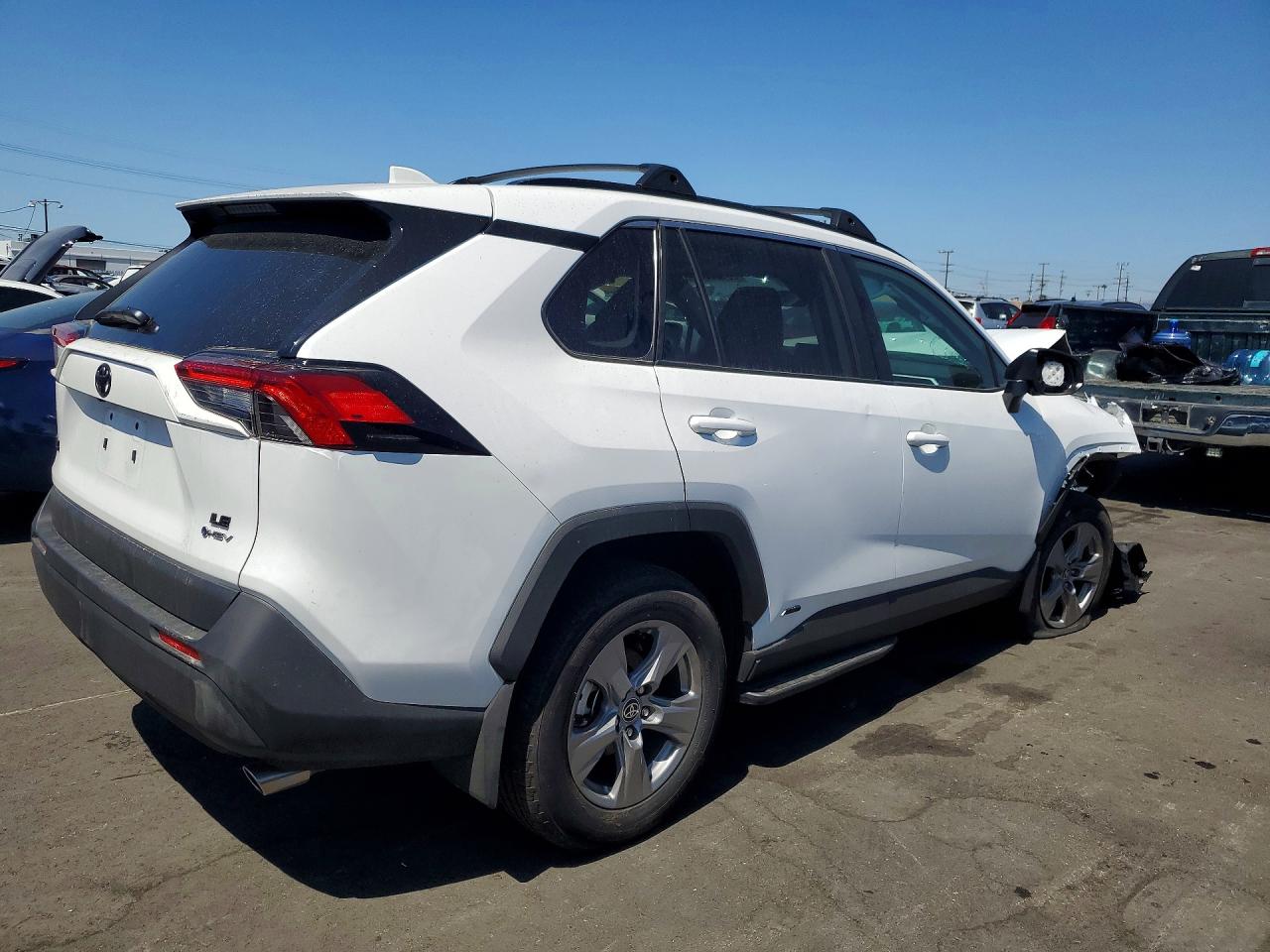 TOYOTA RAV4 HYBRID 2025 — 4