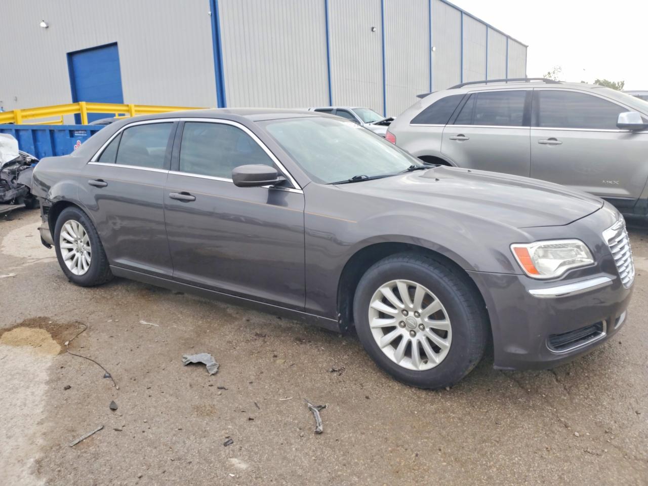 CHRYSLER 300 2013 — 5