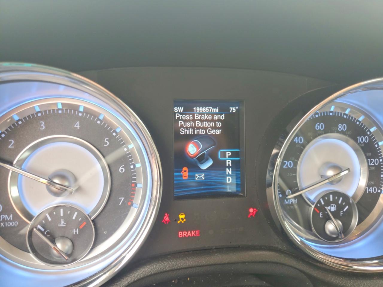 CHRYSLER 300 2013 — 10