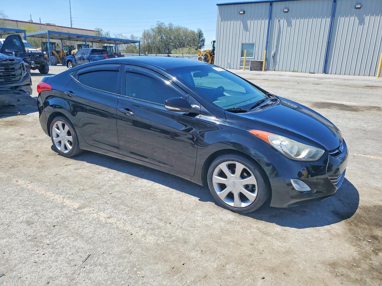 HYUNDAI ELANTRA 2013 — 5