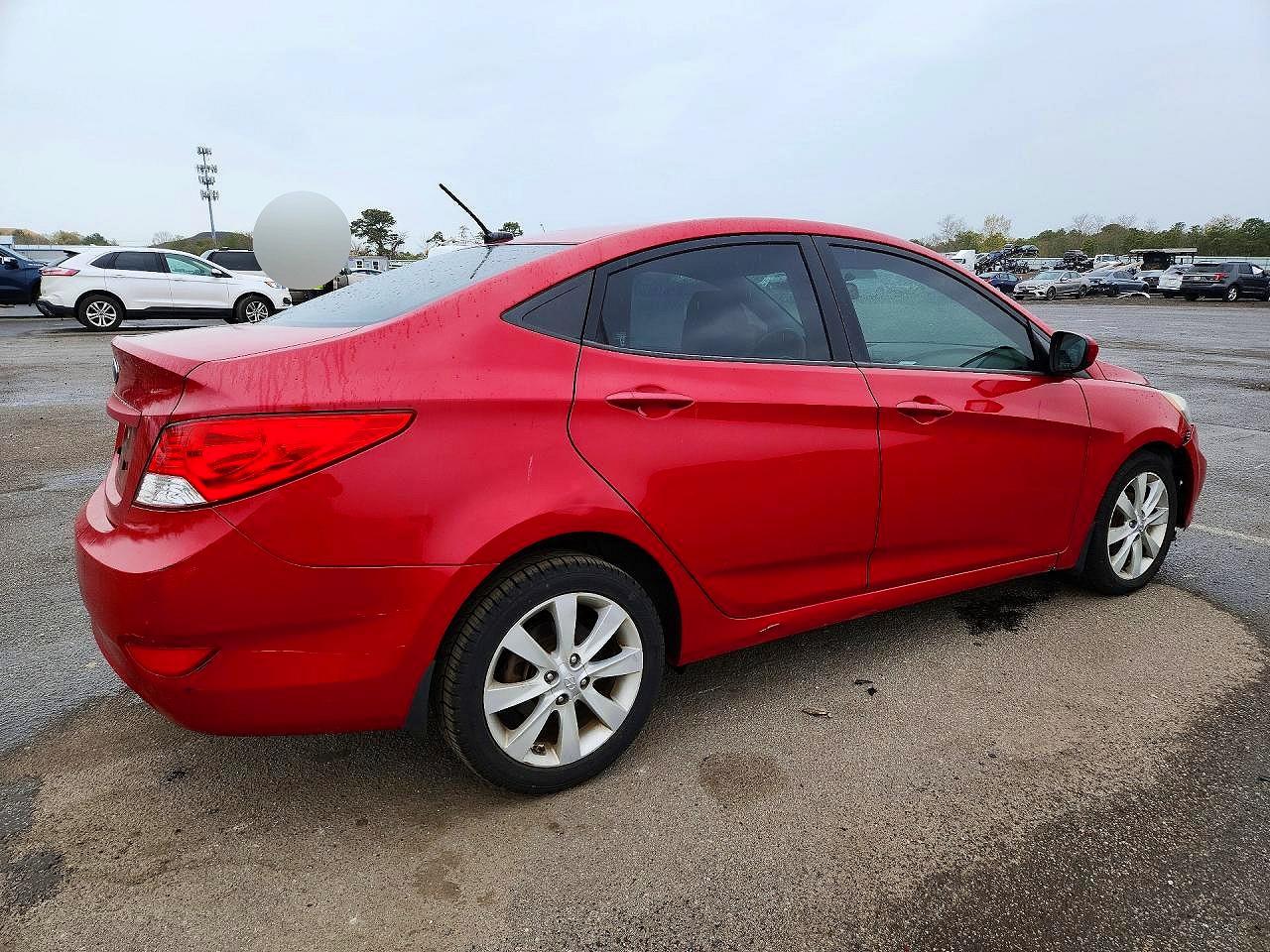 HYUNDAI ACCENT 2013 — 4