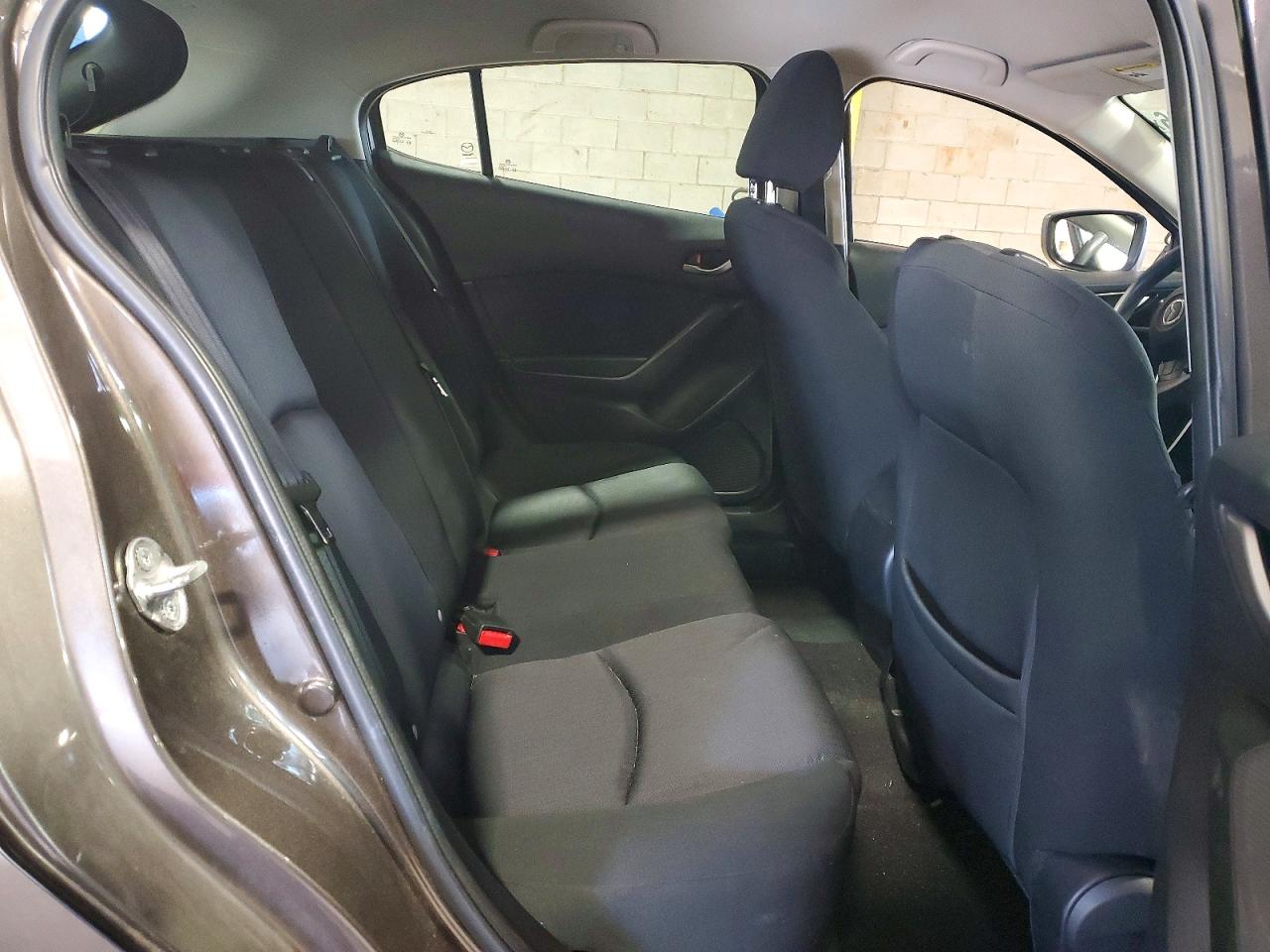 MAZDA 3 2015 — 11