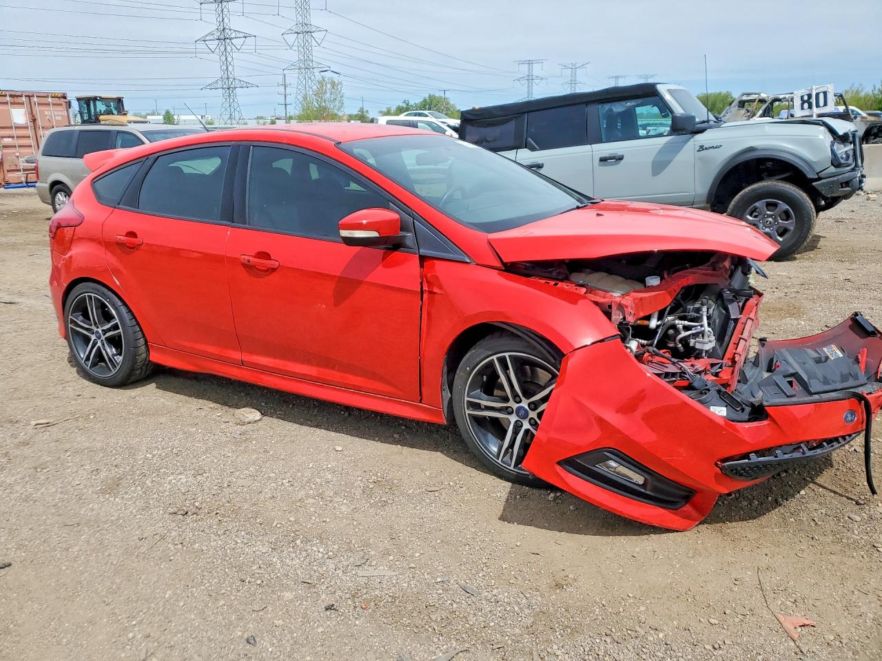 FORD FOCUS 2017 — 5