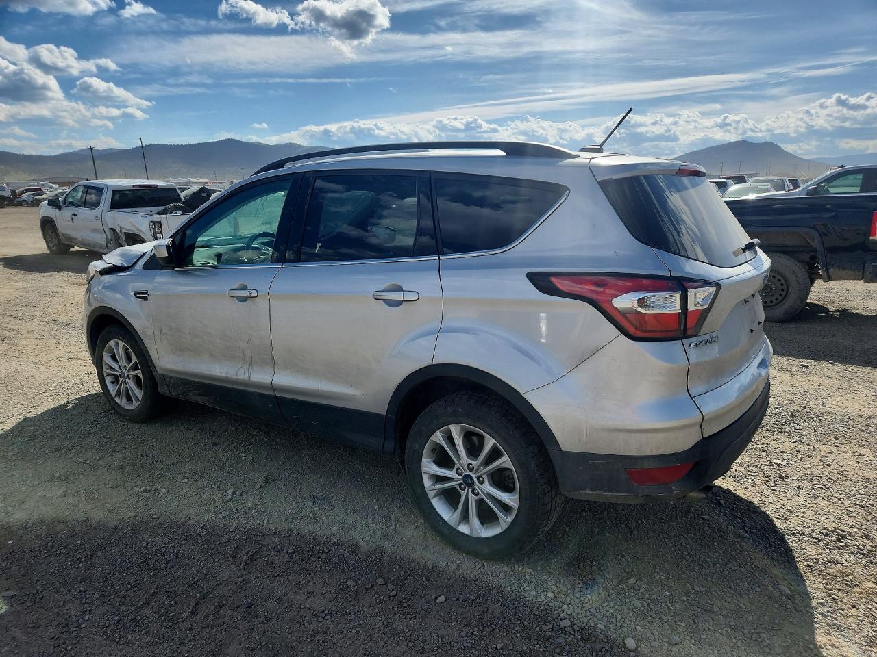 FORD ESCAPE 2018 — 3