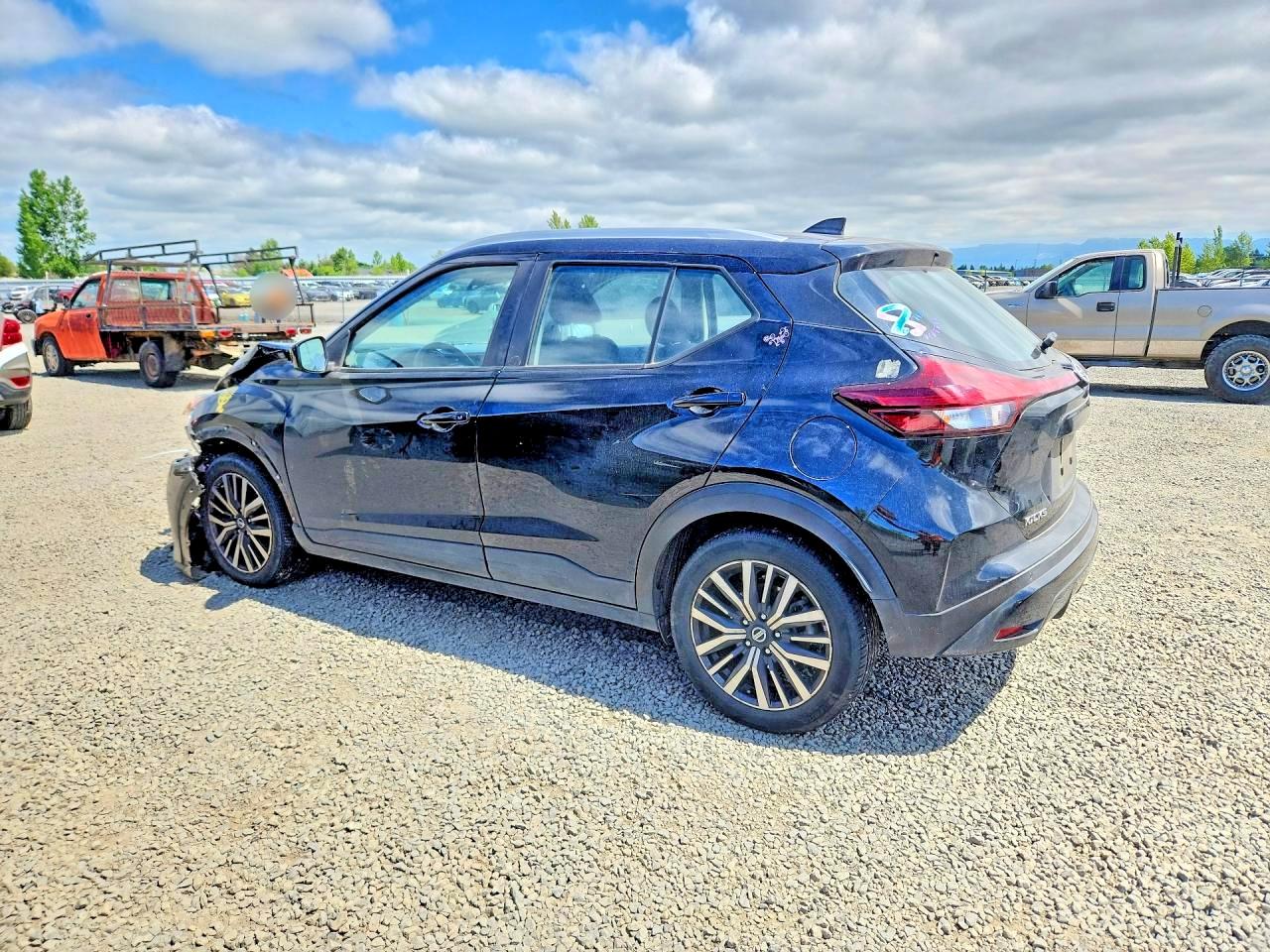 NISSAN KICKS 2021 — 3