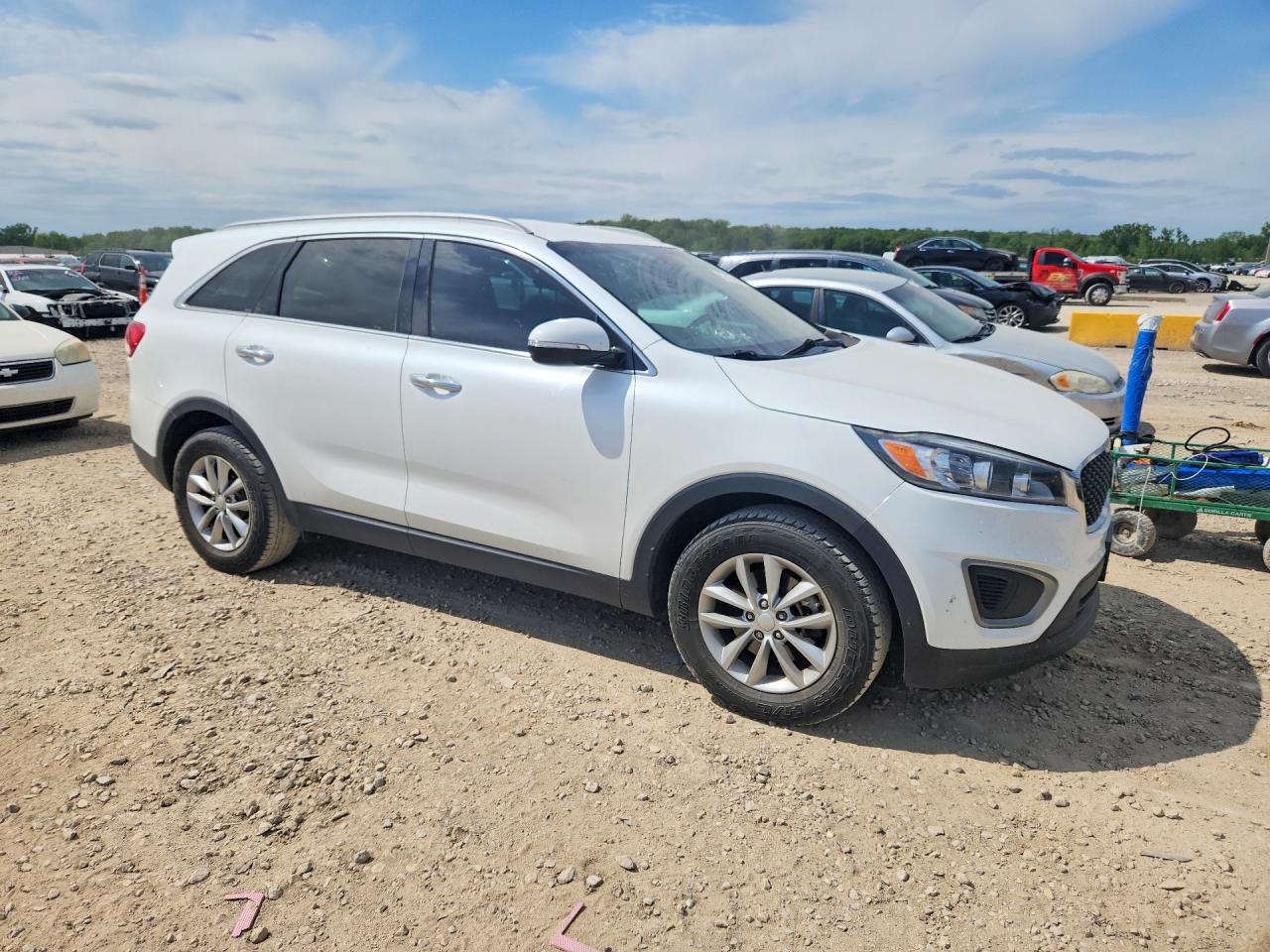 KIA SORENTO 2016 — 5