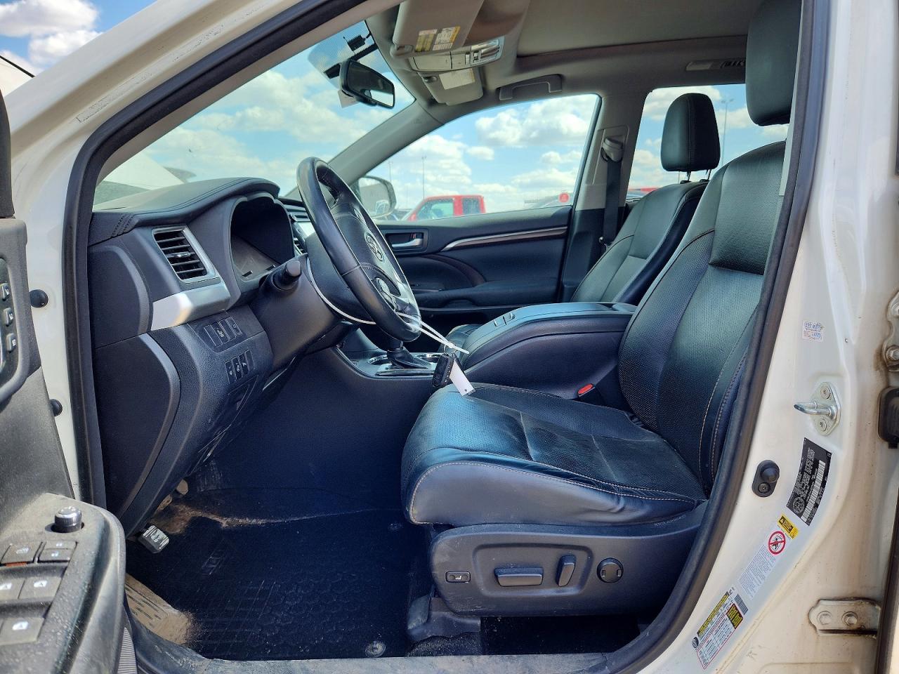TOYOTA HIGHLANDER 2014 — 8