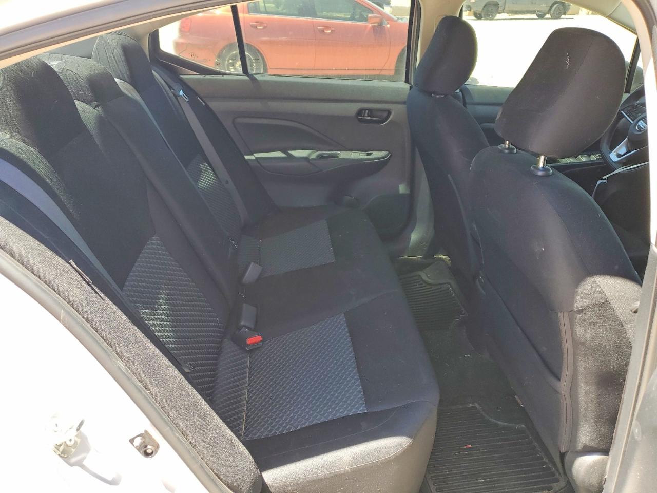 NISSAN VERSA 2020 — 11