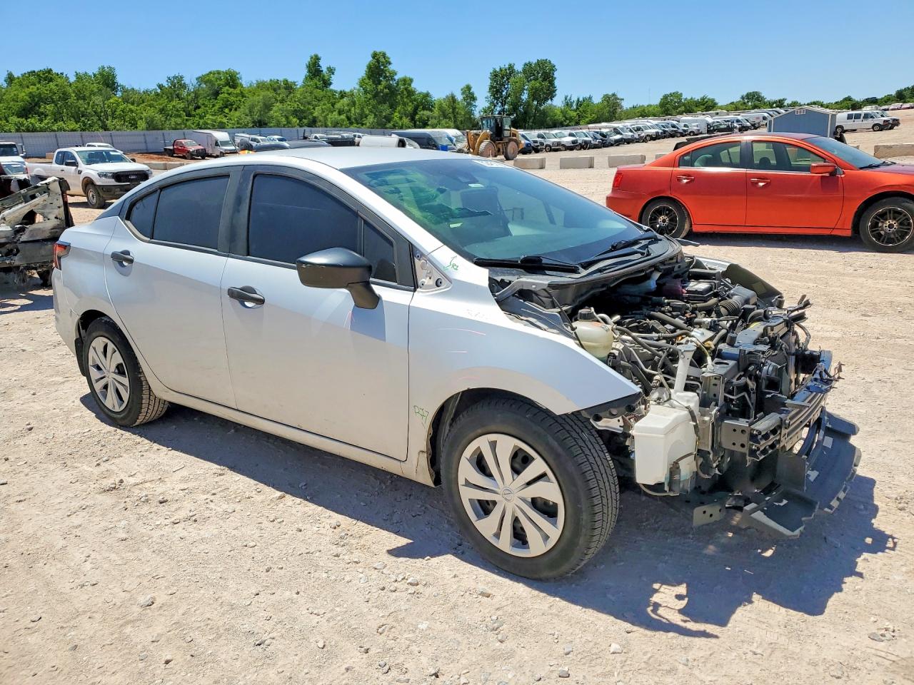 NISSAN VERSA 2020 — 5