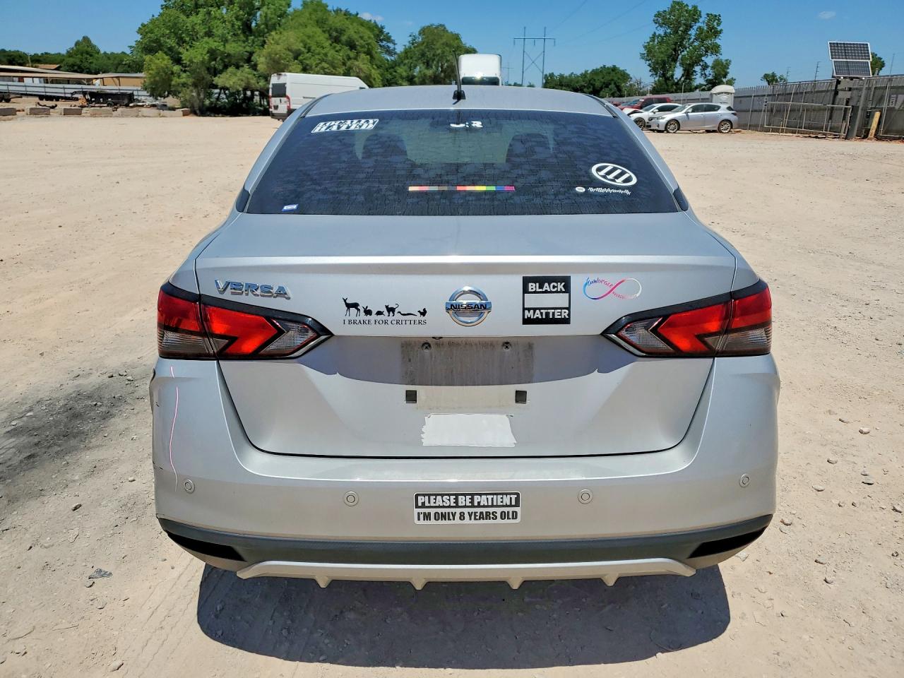 NISSAN VERSA 2020 — 7