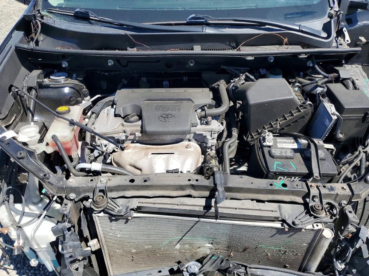 TOYOTA RAV4 2015 — 13