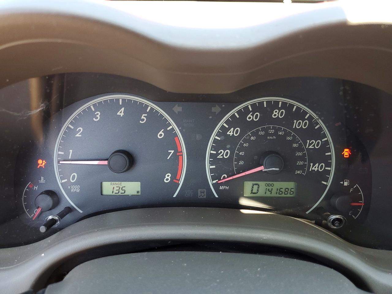 TOYOTA COROLLA 2010 — 10