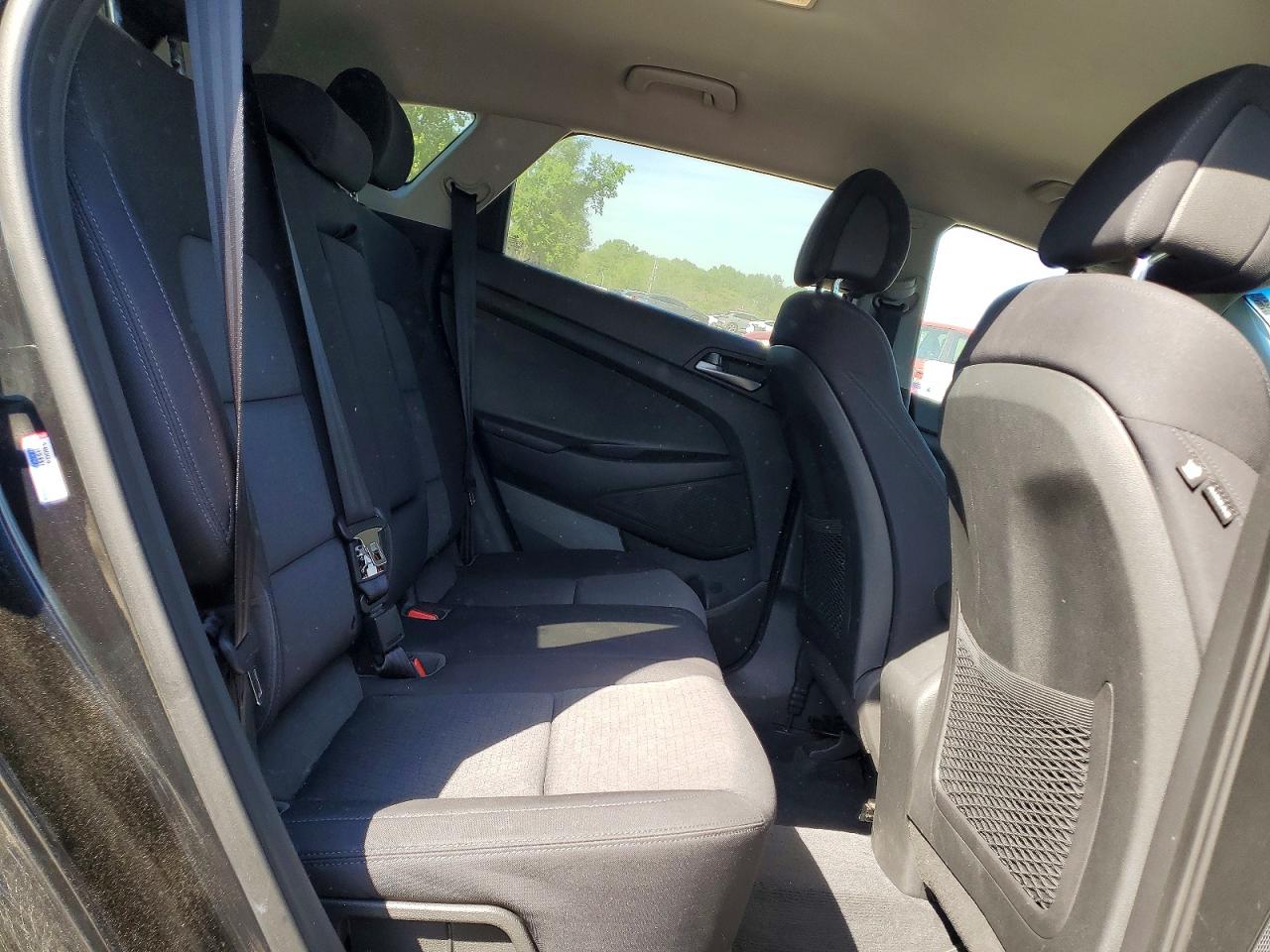 HYUNDAI TUCSON 2017 — 12